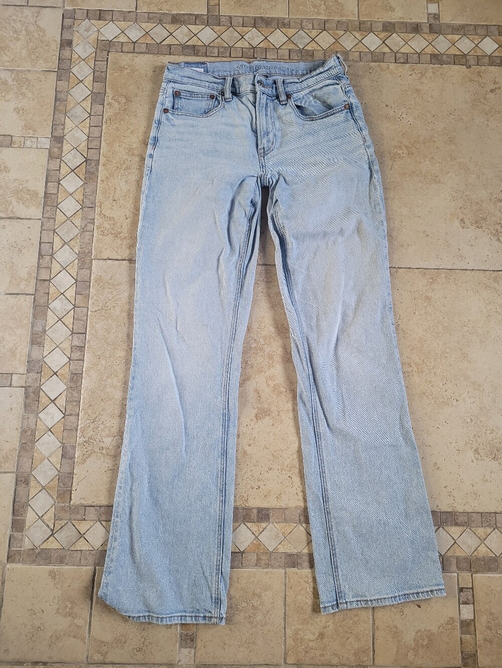 American Eagle Outfitters Light Wash 90's Bootcut Jeans